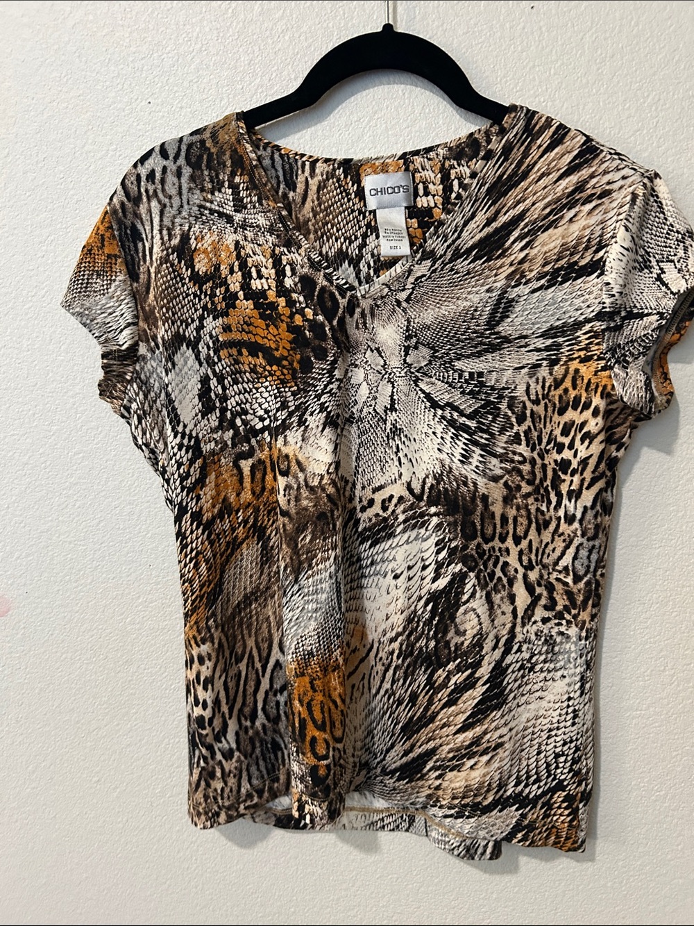 Chico's Short Sleeve V-Neck Animal Print Top in Brown, Black & Cream